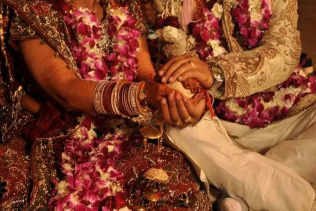 mukhyamantri-samuhik-vivah-yojana-51000-on-daughters-marriage